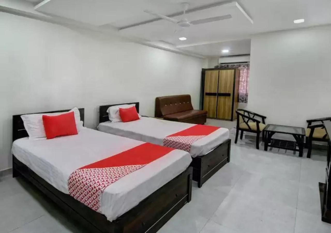 Hotel Santoshi Hometel Raichur Exterior foto
