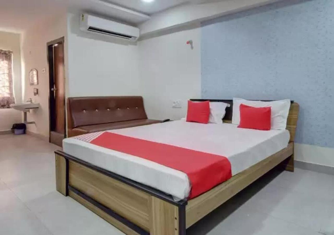 Hotel Santoshi Hometel Raichur Exterior foto