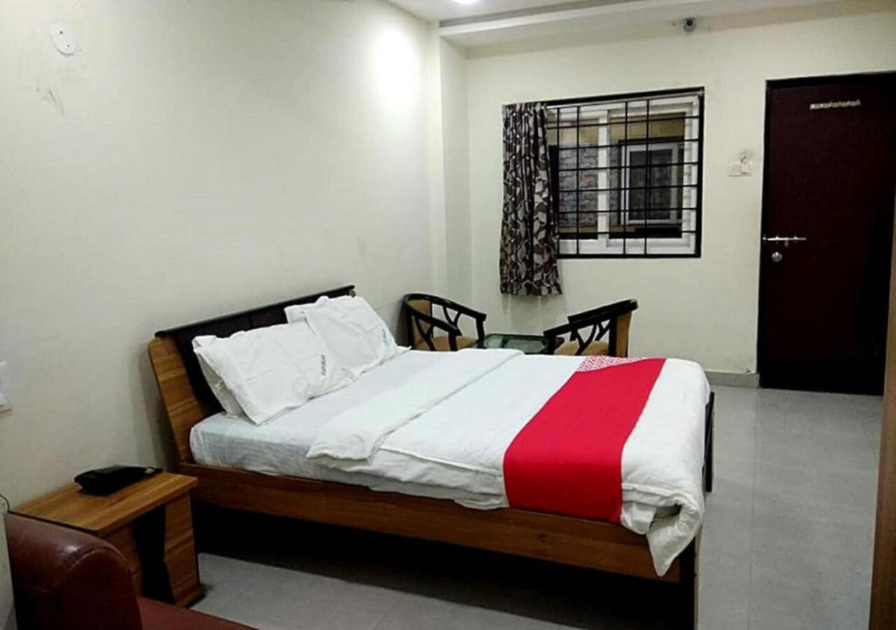 Hotel Santoshi Hometel Raichur Exterior foto
