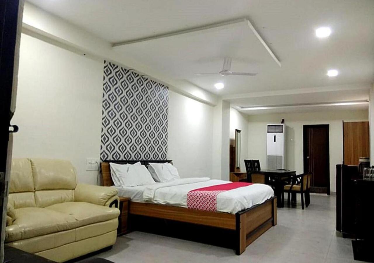 Hotel Santoshi Hometel Raichur Exterior foto